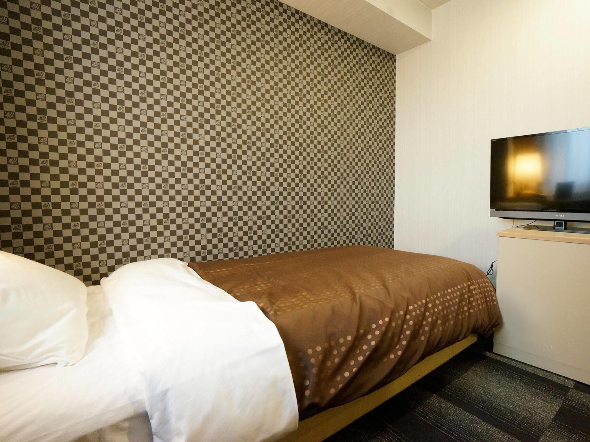 Livemax Kyoto Gojo Hotell Exteriör bild