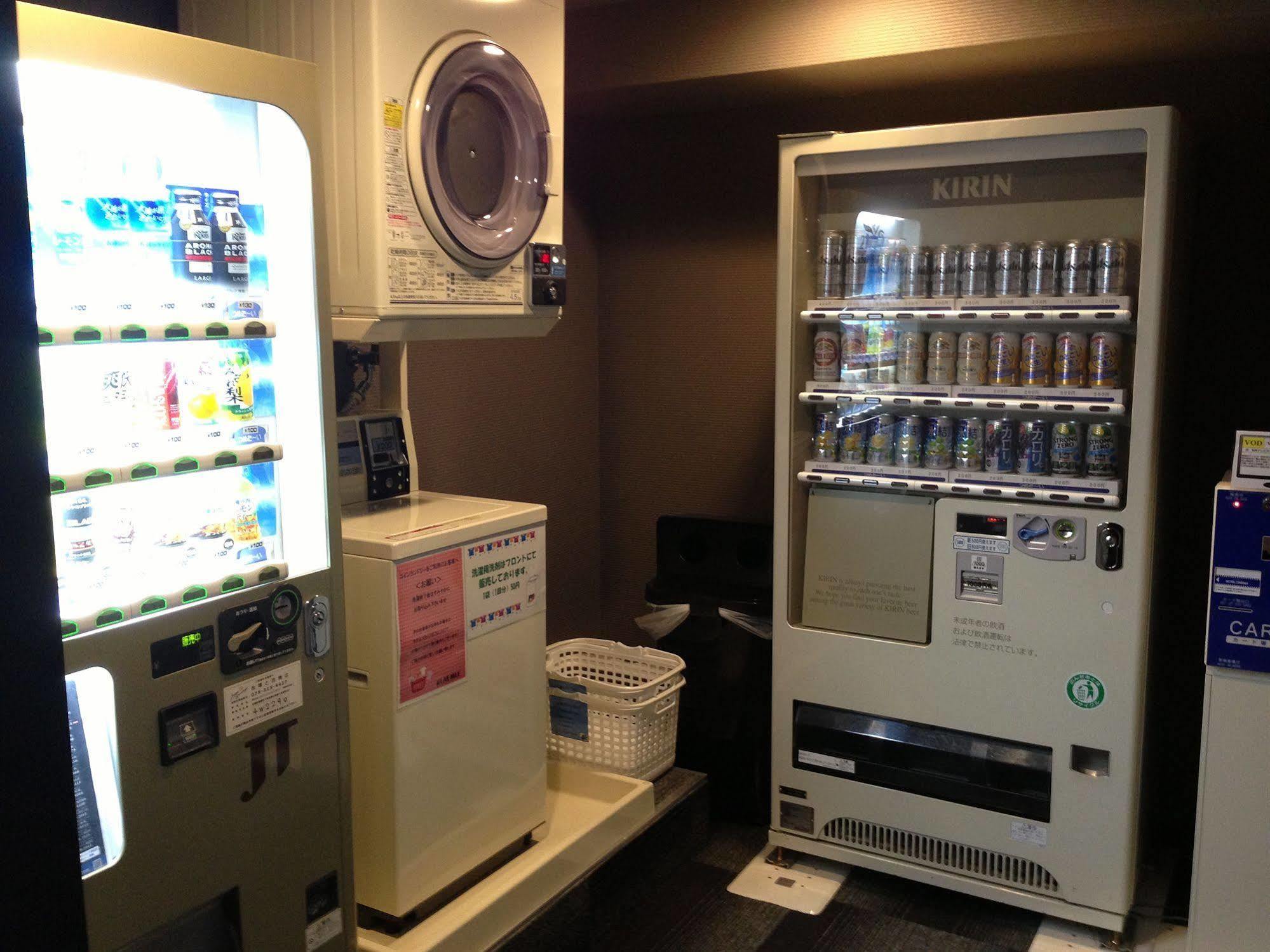 Livemax Kyoto Gojo Hotell Exteriör bild